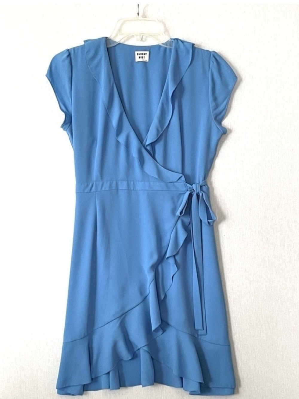 Aritzia - Sunday Best - Savoy Ruffle Short Sleeve Wrap Dress - Size 00, Blue